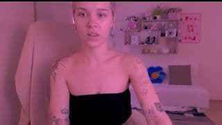 Current preview image for model hot_blonda_