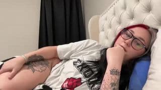 Current preview image for model iveyjade33