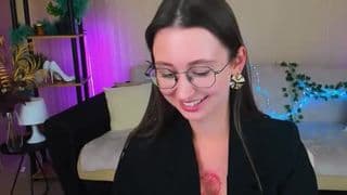 Current preview image for model yourlovelystoryy